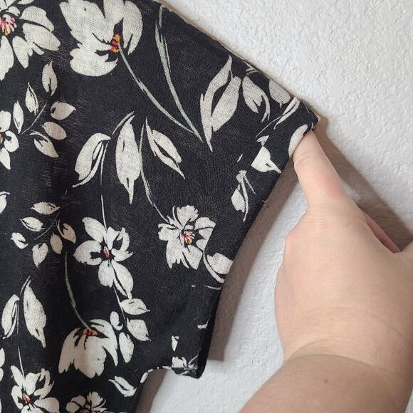 Maurices Size Large Black Floral‎ Print Top - Picture 10 of 11